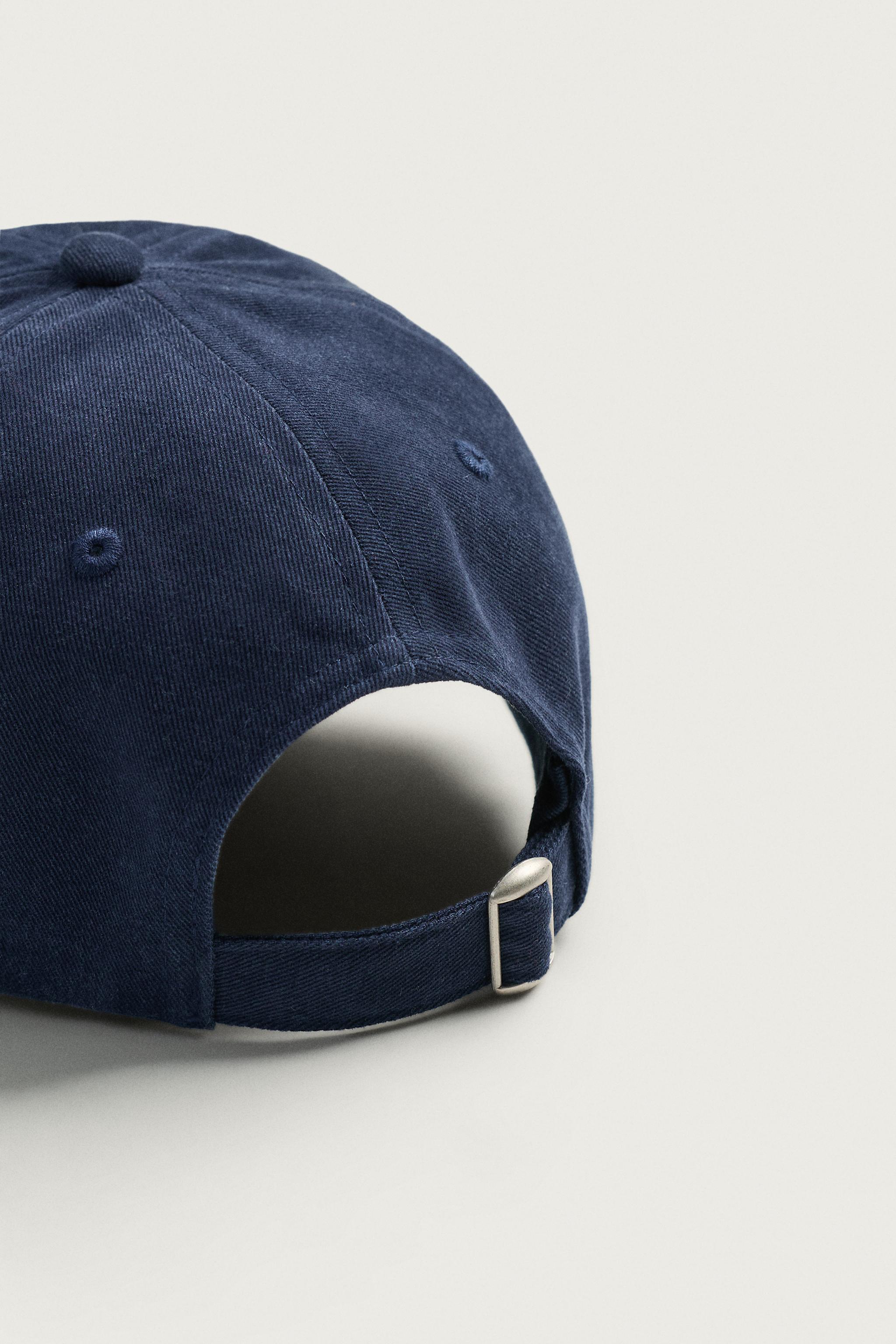 CASQUETTE DÉLAVÉE BRODÉE FRUIT OF THE LOOM™